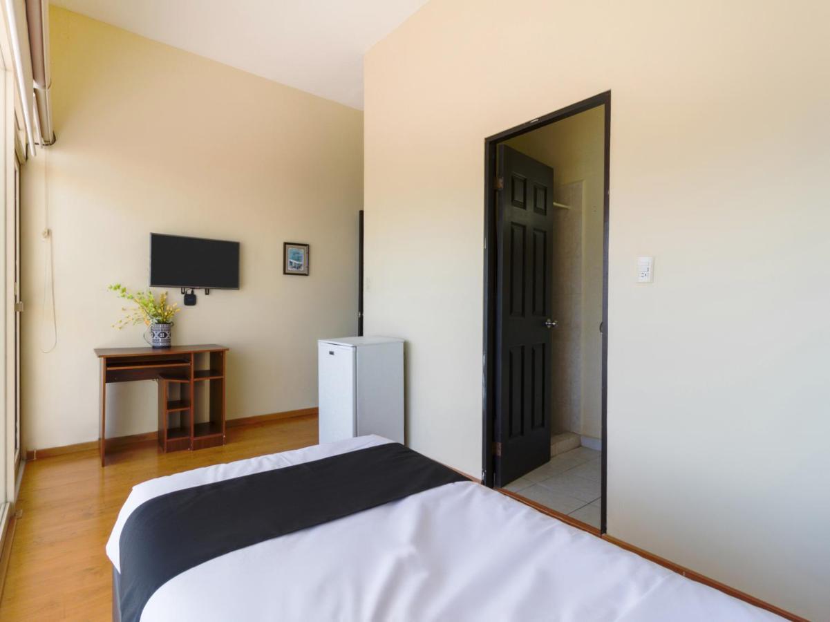 Ecohabit, Monterrey Hotell Apodaca Exteriör bild